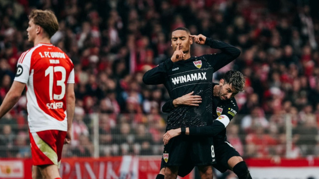 Bundesliga'da çılgın maç: İlk yarıda 8 gol atıldı