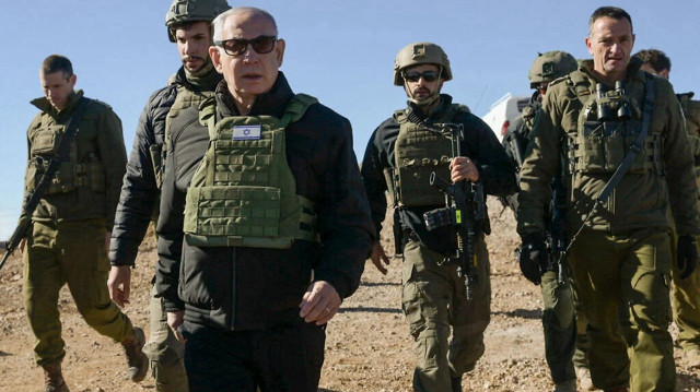 Suriye'de işgal ettiği toprakları gezen İsrail Başbakanı Netanyahu (Foto: Arşiv)