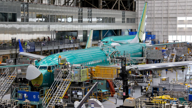 Китай отказывается от новых Boeing 737 MAX из-за пошлин США.