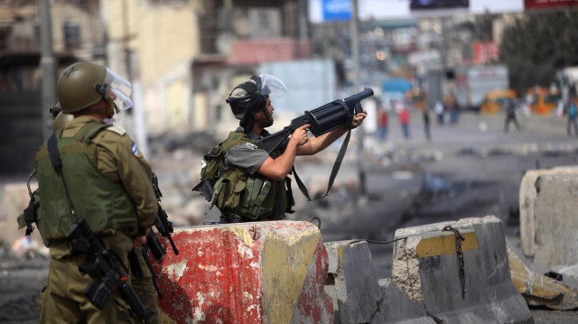 الضفة.. الاحتلال الإسرائيلي يصيب طفلا فلسطينيا بالرصاص الحي