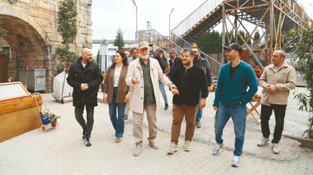 Dijital platform tabii ekranlarında izleyicilerin beğenisine sunulacak dizi, 8 bölümden oluşacak.