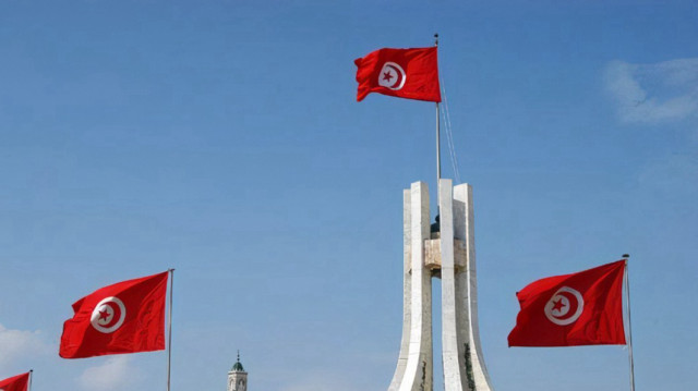 تونس.. توقيف عضو بهيئة الدفاع في قضية "التآمر على أمن الدولة"