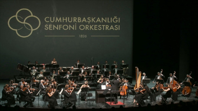 Türkiye's Presidential Symphony chief conductor leads Easter concert at Bolshoi Theatre | Culture and Arts