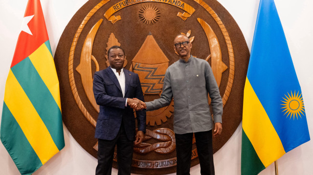 Le président rwandais Paul Kagamé a reçu le président togolais Faure Essozimna Gnassingbé, médiateur désigné par l'UA dans le conflit à l'est de la RDC, le 21 avril 2025.