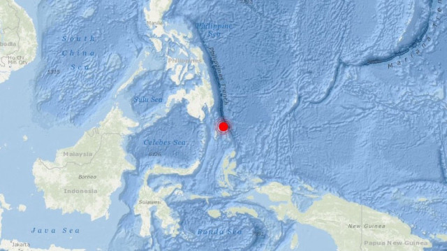 Séisme de magnitude 7.1 près des îles Talaud entre les Philippines et l'Indonésie Le risque de tsunami a été écarté (profondeur +100 km).