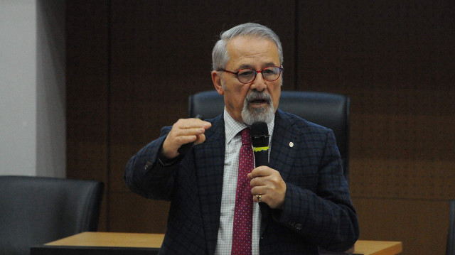 Prof. Dr. Naci Görür'den 'Evlere girelim mi?' sorusuna net yanıt