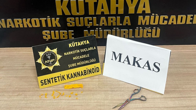 Polisin düzenlediği operasyonda 2 şüpheli madde ticareti yapmaktan suçlandı.