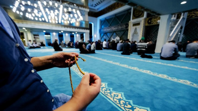 هولندا تأمر بإتلاف بيانات جُمعت سراً عن المسلمين