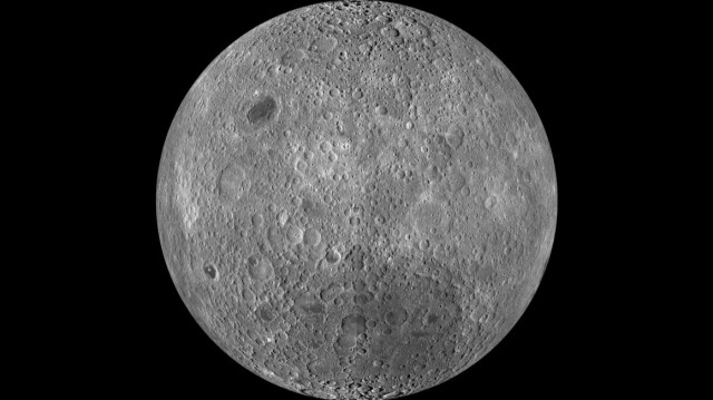 Обратная сторона Луны | Фото: NASA