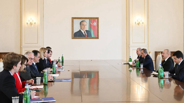 Президент Азербайджана принял главу внешнеполитической службы ЕС.

