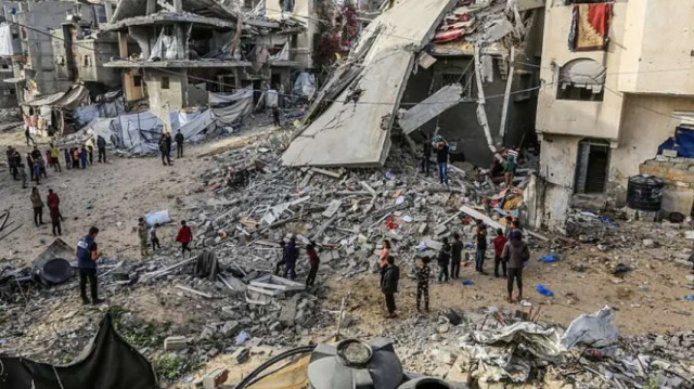 عشرات الفلسطينيين ينددون بدعم ألمانيا للاحتلال عسكريا وسياسيا