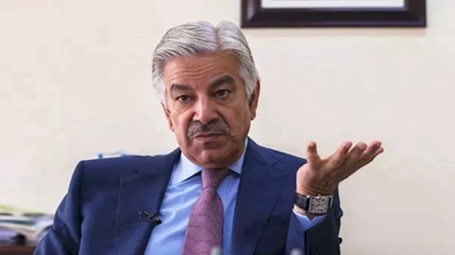 وزير الدفاع الباكستاني يحذر من مواجهة نووية مع الهند