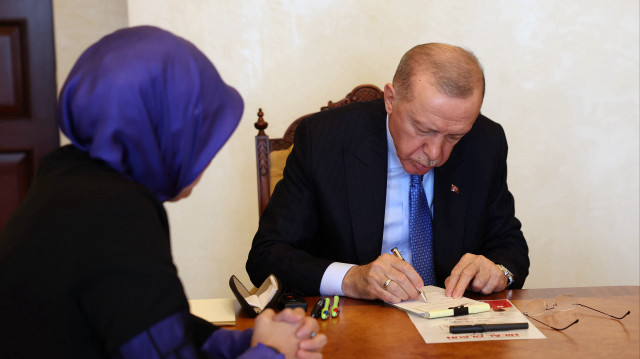 ستنحر في غزة.. أردوغان يتبرع بأضحية للهلال الأحمر التركي