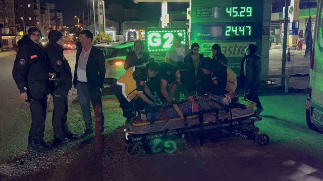 Yaralanan kadın hastaneye kaldırılmayı reddetti.