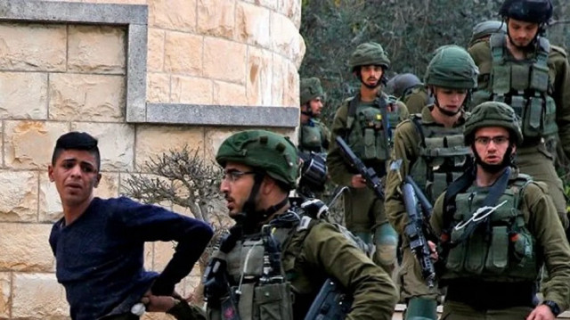 الاحتلال الإسرائيلي يصيب فلسطينيين اثنين ويعتقل 4 خلال اقتحامات بالضفة