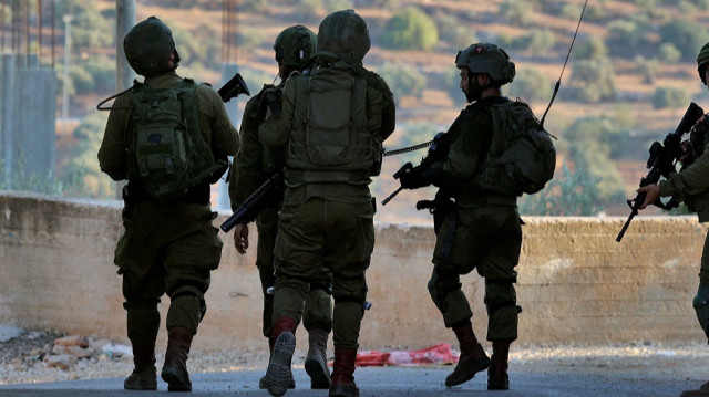إصابة فلسطيني برصاص الاحتلال الإسرائيلي وسط الضفة