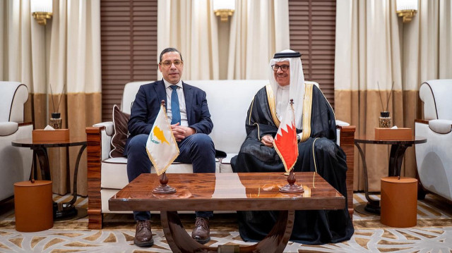 وزير خارجية قبرص الرومية يبدأ زيارة للبحرين