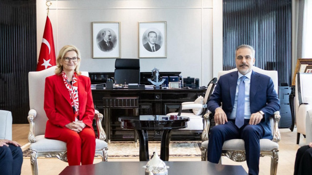 Turkish Foreign Minister Hakan Fidan (R) and Doreen Bogdan-Martin (L)Secretary-general of the International Telecommunication Union, a UN agency.