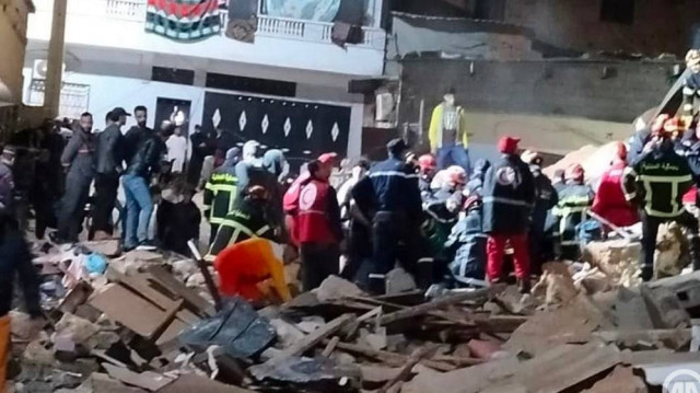 L'effondrement de plusieurs habitations précaires dans la nuit de samedi à dimanche endeuille la ville d'Oran, sur fond de fortes intempéries.
