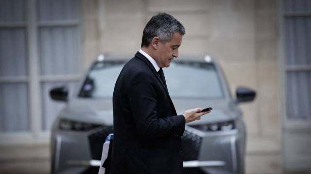 Le ministre français de la Justice, Gerald Darmanin, quitte le Palais présidentiel de l'Élysée après la réunion hebdomadaire du cabinet, le 21 avril 2025.
