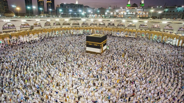 طلائع حجاج بيت الله تبدأ في التوافد على المنافذ السعودية