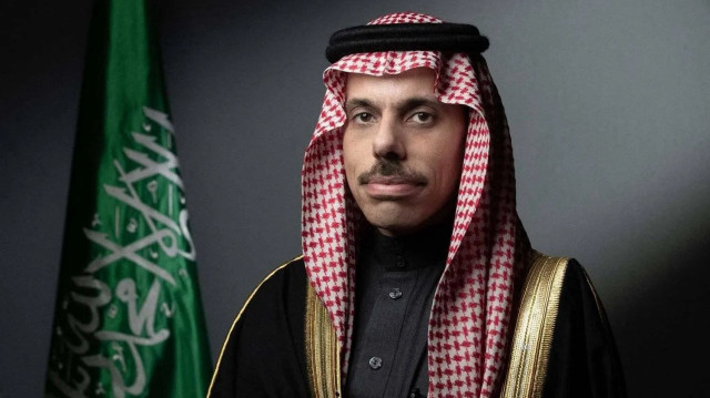 وزير خارجية السعودية يبدأ زيارة لقطر ويرأس وفد بلاده باجتماع مشترك