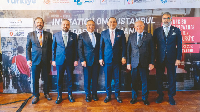 Ticaret Bakanlığı desteği çerçevesinde Ev ve Mutfak Eşyaları Sanayicileri ve İhracatçıları Derneği (EVSİD), İstanbul Demir ve Demir Dışı Metaller İhracatçıları Birliği (İDDMİB) ve İstanbul Kimyevi Maddeler ve Mamulleri İhracatçıları Birliği (İKMİB) ortak iş birliğiyle bu yıl 22-23 Mayıs tarihlerinde 8’incisi düzenlenecek olan ‘Turkish Houseware by Invitation Only Türkiye’ etkinliğine İstanbul Ticaret Odası (İTO) ve Züccaciyeciler Derneği (ZÜCDER) de destek veriyor.