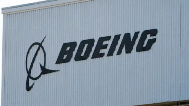 КНР обвиняет американские тарифы в прекращении поставок самолетов Boeing.