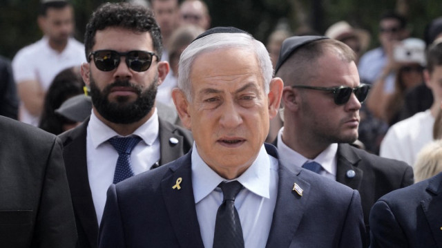 Le Premier ministre israélien Benjamin Netanyahu assiste à une cérémonie marquant la journée annuelle de commémoration de l'Holocauste, au mémorial de l'Holocauste de Yad Vashem à Jérusalem, le 24 avril 2025.