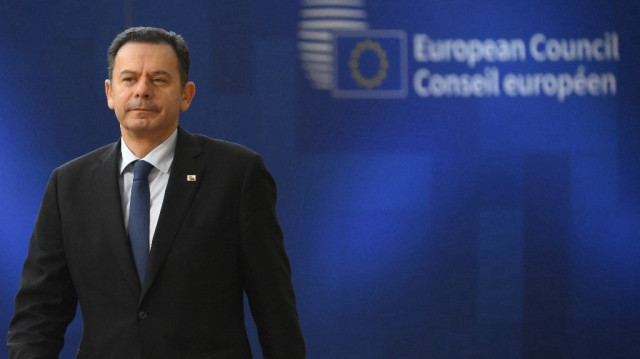 Le Premier ministre portugais Luis Montenegro arrive pour le début d'un sommet de l'Union européenne à l'Europa Building Forum, à Bruxelles, le 20 mars 2025.
