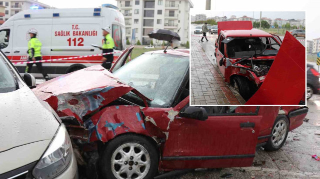 Sağlık ekipleri araçlarda bulunan 7 yaralıyı ambulanslarla çevre hastanelere sevk ederken, bir otomobil sürücüsü ise araçta sıkıştı.