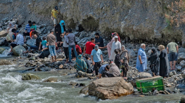 پاکستان میں عید الفطر کی تین دن، 31 مارچ سے 2 اپریل تک، چھٹیوں کا اعلان ہوا تھا۔