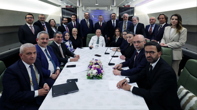 Cumhurbaşkanı Erdoğan, Roma dönüşü gazetecilerin sorularını yanıtladı.