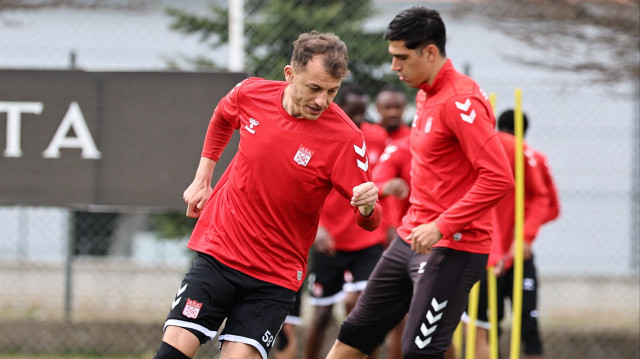 Net Global Sivasspor, Trendyol Süper Lig'in 34. haftasında deplasmanda Galatasaray ile oynayacağı maçın hazırlıklarına devam etti.