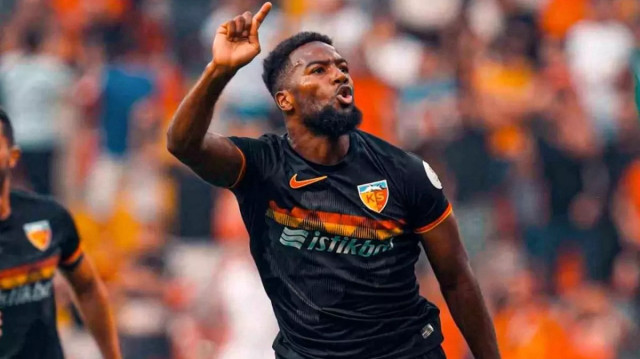Duckens Nazon'un Kayserispor'la 30 Haziran 2026'ya kadar sözleşmesi bulunuyor.