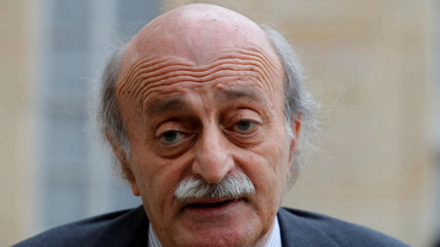 جنبلاط يجري اتصالات لاحتواء أحداث أشرفية صحنايا بسوريا