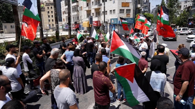الضفة.. مسيرة في رام الله تنديدا بالعدوان الإسرائيلي على غزة