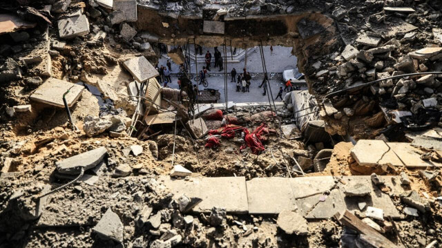 الاحتلال يقتل 8 فلسطينيين بقصف تجمعات مدنيين بأنحاء قطاع غزة