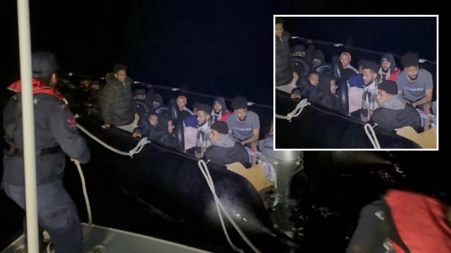 Urla ilçesi açıklarında durdurulan lastik bottaki 3'ü çocuk 36 düzensiz göçmen yakalandı.