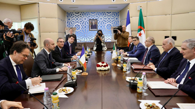 Le ministre français des Affaires étrangères, Jean-Noel Barrot, en visite à Algérie le 6 avril 2025: "Je suis venu à Alger pour porter le message du Président de la République : nous devons tourner la page des tensions pour reconstruire un partenariat d’égal à égal, dans l’intérêt de nos deux pays."