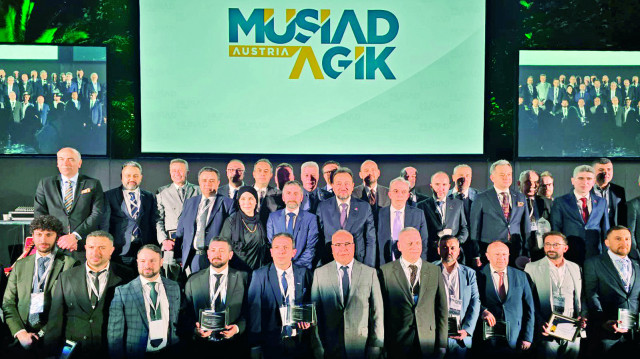 İş insanları Avrupa'da buluştu.