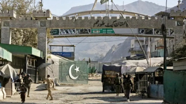 حکومت نے گزشتہ ماہ ایک ڈیڈ لائن مقرر کی تھی جس کے تحت تقریباً 8 لاکھ افغانوں کو ملک چھوڑنے کی ہدایت کی گئی تھی،