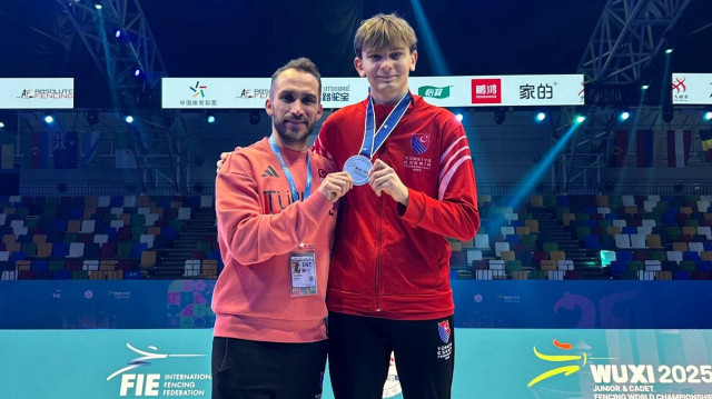 Milli sporcu Candeniz Berrak