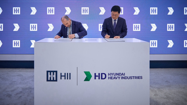 HII et HD Hyundai Heavy Industries ont signé un protocole d'accord (MOU) pour explorer la collaboration en vue d'accélérer la production de navires et de soutenir la construction navale de défense et commerciale, le 8 avril 2025.