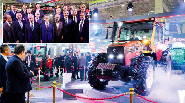 Albayrak Grubu Yönetim Kurulu Üyeleri Muzaffer Albayrak ve Mustafa Albayrak ile TÜMOSAN Genel Müdürü Halim Tosun’un ev sahipliği yaptığı lansmana Tarım ve Orman Bakanı İbrahim Yumaklı, Konya Milletvekili Mehmet Baykan, Konya Valisi İbrahim Akın, Konya Büyükşehir Belediye Başkanı Uğur İbrahim Altay, Konya Ticaret Odası Başkanı Selçuk Öztürk, Konya İl Jandarma Komutanı Tümgeneral Cemil Lütfi Özkul ile sektör temsilcileri katıldı. Tanıtım toplantısının ardından Bakan ibrahim Yumaklı, TÜMOSAN Traktör'ün ilk kez bir fuarda sergilediği 90 Retro Serisi hakkında bilgi aldı.