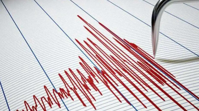 زلزال بقوة 5 درجات يضرب شرق إيران