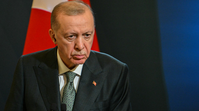 Le président turc Recep Tayyip Erdogan donne une conférence de presse conjointe avec la Première ministre italienne, dans le cadre de sa visite à la Villa Doria Pamphili à Rome, le 29 avril 2025. Le président turc est arrivé à Rome pour s'entretenir avec la Première ministre italienne le 29 avril 2025, alors que les deux pays méditerranéens cherchent à stimuler le commerce et la coopération. Ils discuteront de la guerre en Ukraine et de la "situation au Moyen-Orient" avant un sommet au cours duquel les ministres devraient signer un certain nombre d'accords, notamment dans les domaines de l'énergie et de la défense, d'après une source gouvernementale italienne.