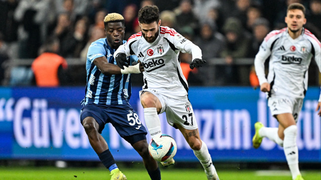Trendyol Süper Lig'in 16. haftasında Adana Demirspor ile Beşiktaş, Yeni Adana Stadyumu'nda karşılaştı. Bir pozisyonda Adana Demirsporlu Maestro (58) ile Beşiktaşlı Rafa Silva (27) mücadele etti.
