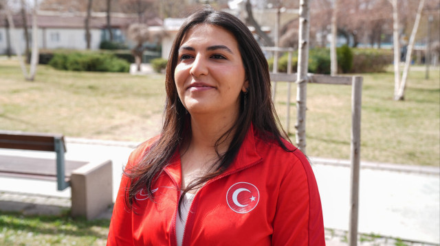 Şevval İlayda Tarhan, Hırvatistan'da düzenlenen Avrupa Havalı Silahlar Şampiyonası'nda kazandığı madalyalarla bir kere daha tarihe geçmişti.