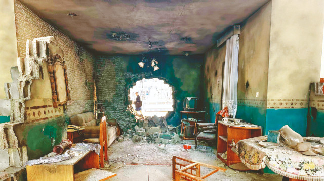 Eserin yapımında birebir Filistin’de kullanılan tuğlalar ve bordür desenleri kullanılmış. Tamamı Sirkeci Garı’nda inşa edilmiş ve Tokyay eserde, filmlerde birlikte çalıştığı sanat yönetmeni Erhan Alabaş ile çalışmış.